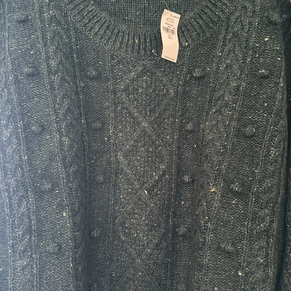 NWT Old Navy sweater XL Tall - Image 2