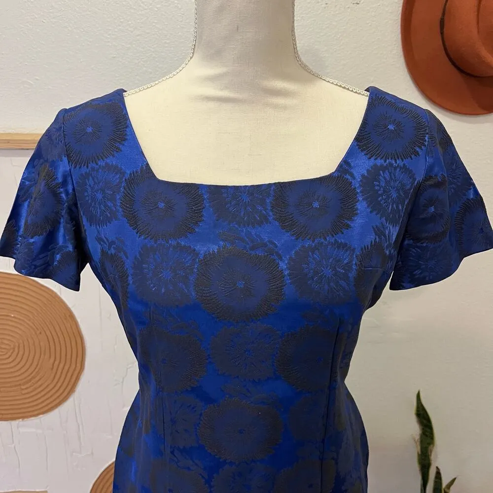 Vintage Handmade 1960s Blue Tapestry Fabric Short Sleeve Knee Length Dress - Image 5