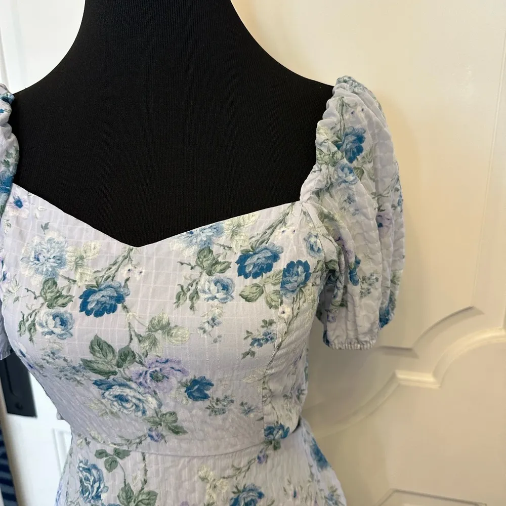 Altar’d State Open Back Floral Puff Sleeve Mini Dress Sweetheart Neck NWOT - Image 4