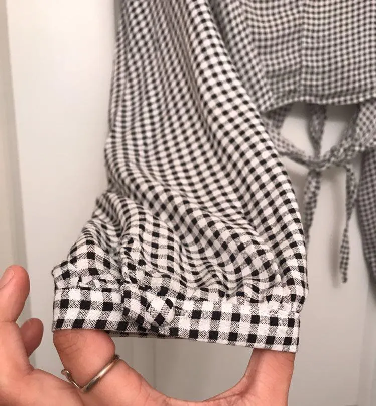 SheIn Checkered Crop Tie Top  - Image 6