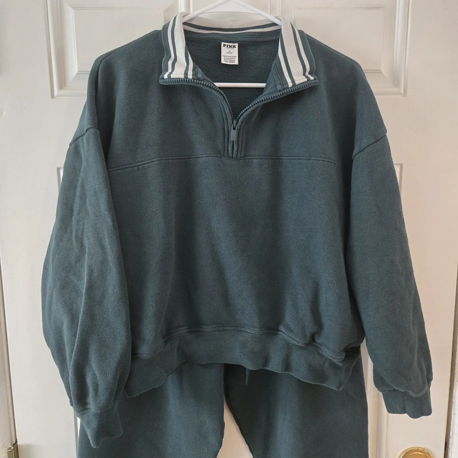 PINK Victoria's Secret Sweatsuit Jogger set Y2K Medium Green Sweatshirt & Pants - Image 2