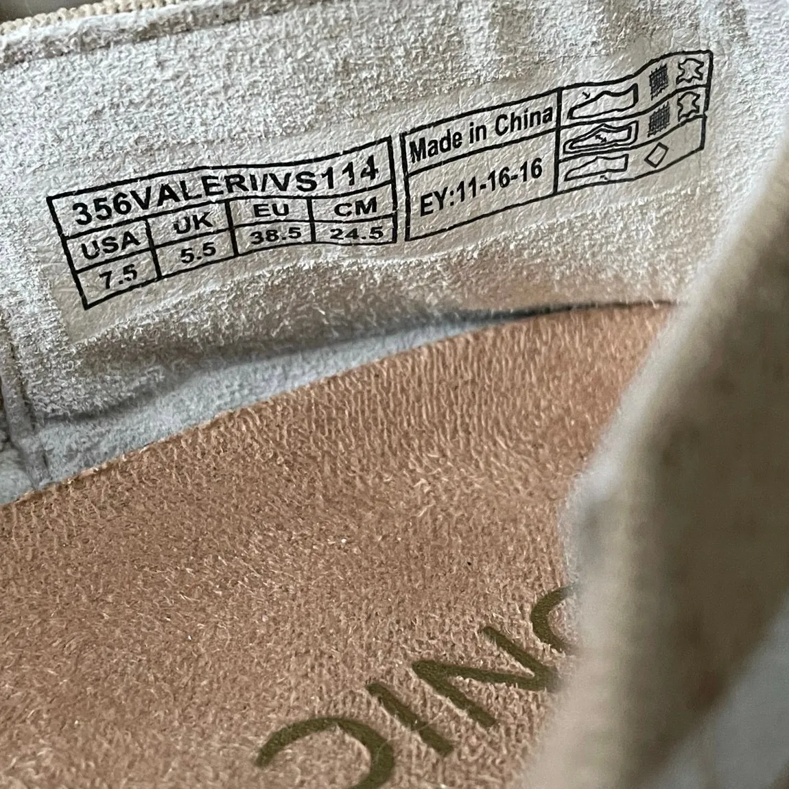 Vionic Valeri Stretch Knit Espadrilles Shoes Flats Tan White Coastal Preppy 7.5 - Image 13