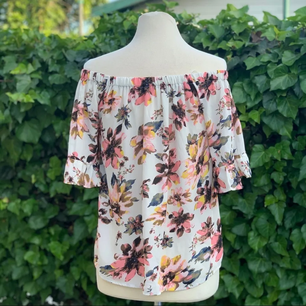 Sienna Sky Women Floral Casual Off the Shoulder Short Sleeves Blouse Sz XS - Image 5