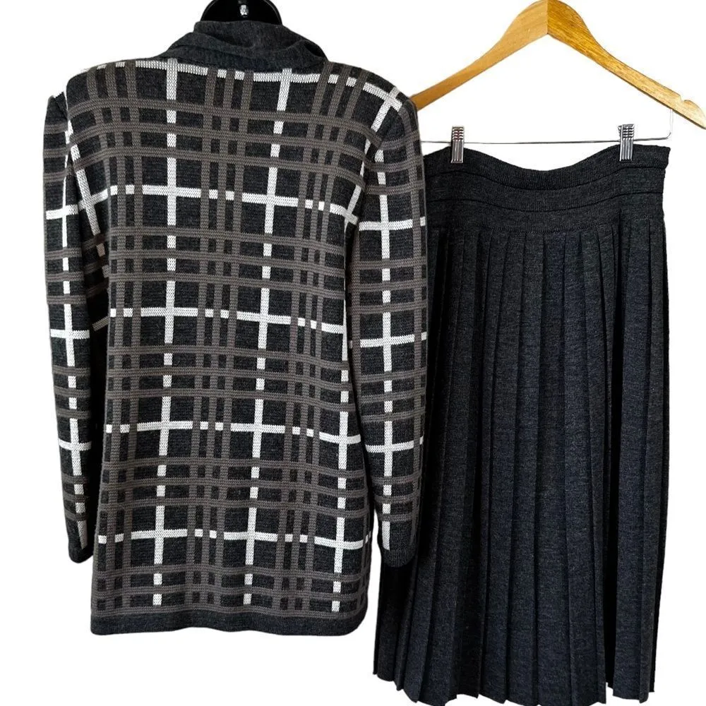 Vintage 80’s Bellino Paris knitted wool blend cardigan & pleated skirt set Gray Size 12 - Image 10