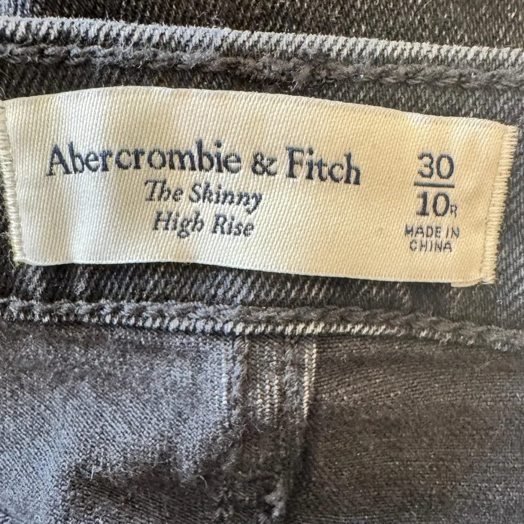 Abercrombie - High Rise Skinny Jeans with Front Slit Sz 10 - Image 6