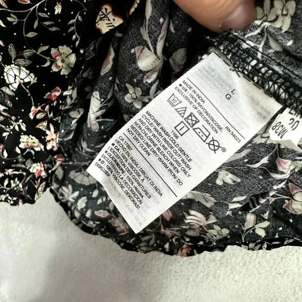 Old Navy ditsy floral top womens large black‎ oversized tassel cottagecore boho - Image 6