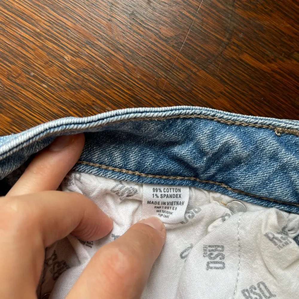 RSQ Blue Jean Shorts Distressed Frayed Hem - Image 5