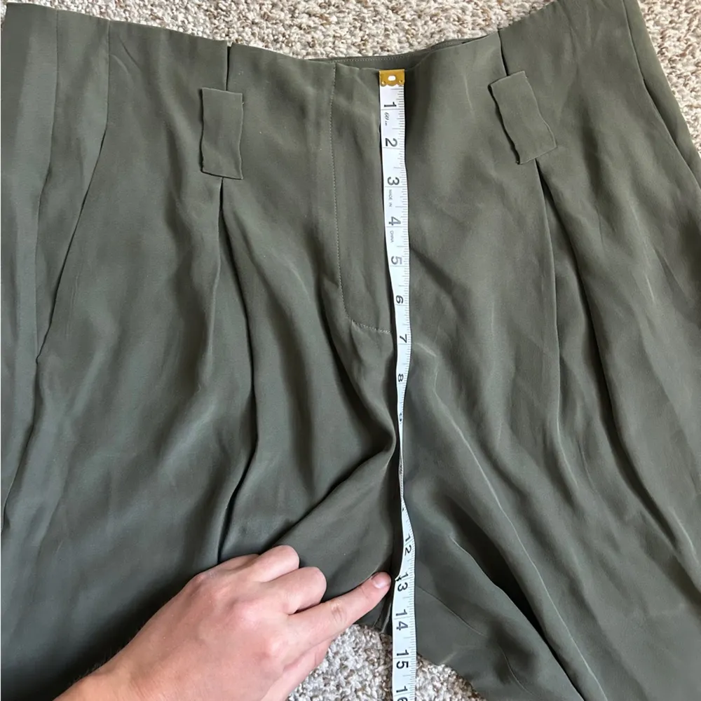 L’agence Samira Silk Paper Bag Wide Leg Cropped Pants Green 8 Casual - Image 3