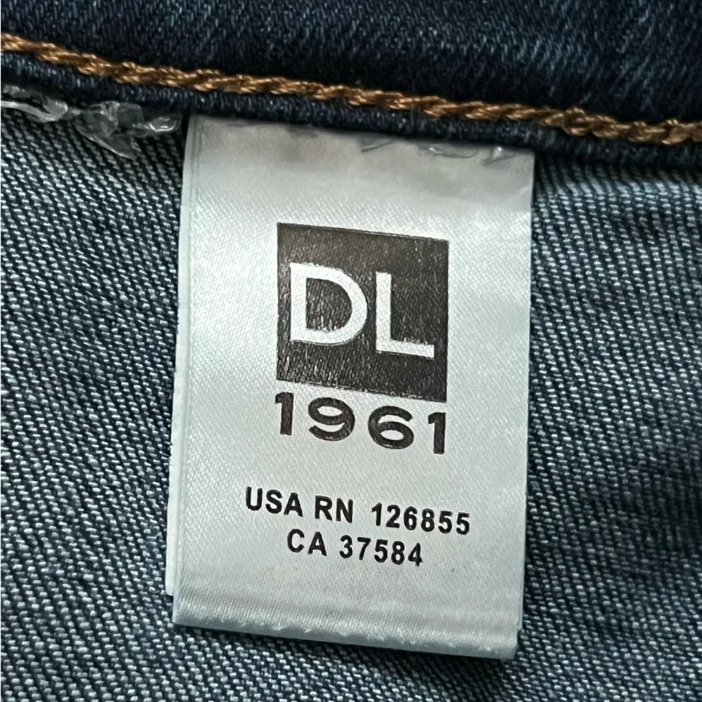 DL1961 Hailey Maternity Under Belly Shorts | Dark Wash Strive | 28 - Image 7