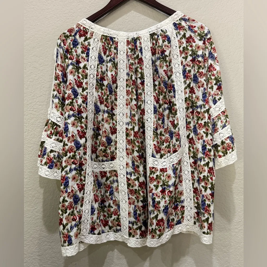 Floral Lace Trim Blouse Cold Shoulder Angel Sleeves L Large Red - Image 5