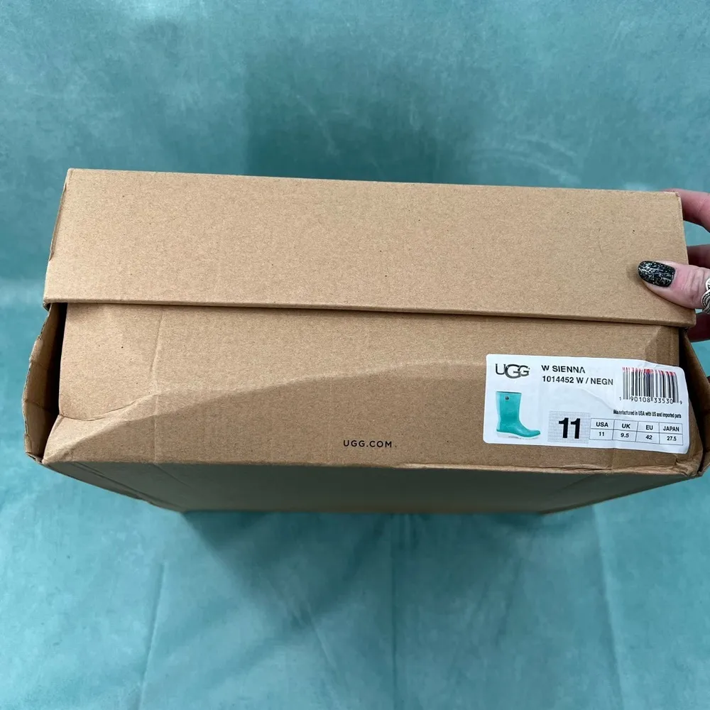 UGG  Sienna Rain Boot 11 - Image 12