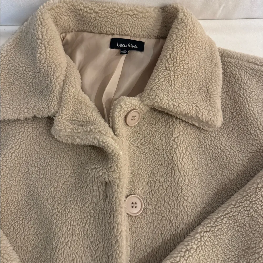 Lea & Viola light tan teddy jacket, size M - Image 5