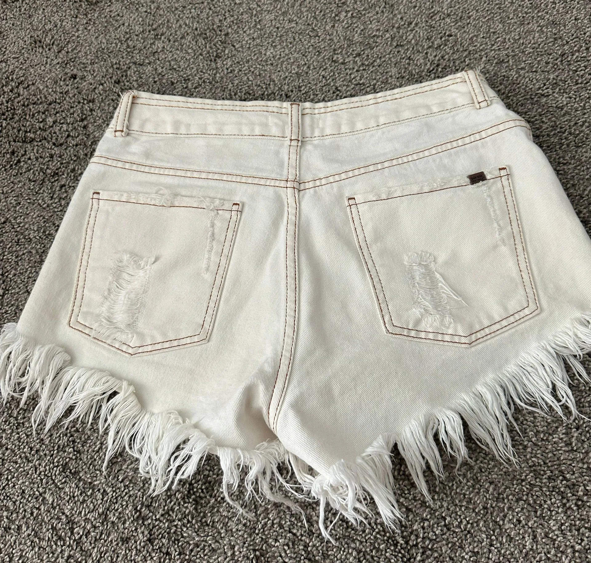 cream jean shorts Tan - Image 2