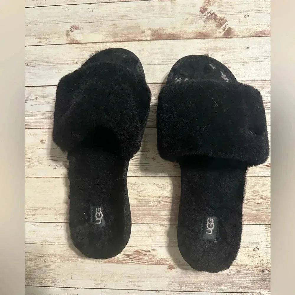 UGG Cozette Slippers Women’s Size 7 Black House Indoor Shoes - Image 5