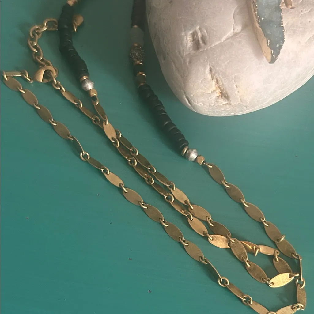 Stella & Dot Boho Mixed Bead and Gold Tone Electroplated Geode Charm Necklace - Image 10