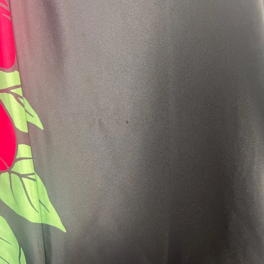 Natori Exotica Zip Caftan with floral print  size medium - Image 5