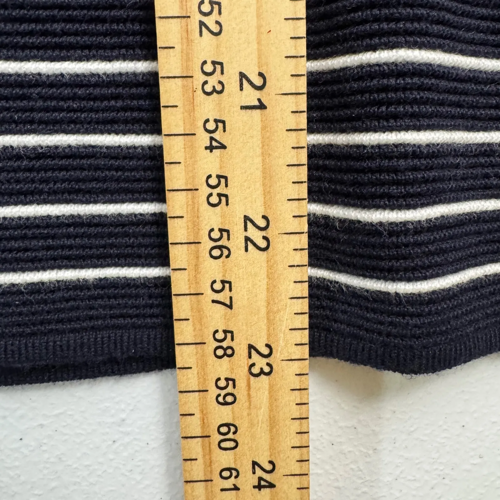 NWT Uniqlo Women Ripple Striped Crew Neck Sweater Navy White Size L OLDSTOCK - Image 6