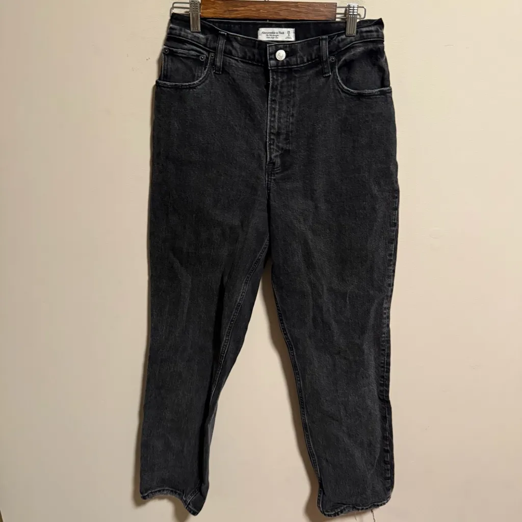 Abercrombie & Fitch 90s Straight Ultra High Rise Black Jean Curve Love Size 29 8 - Image 5