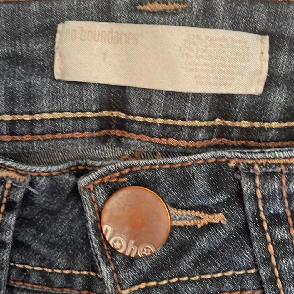 No Boundries Jeans    - Image 4