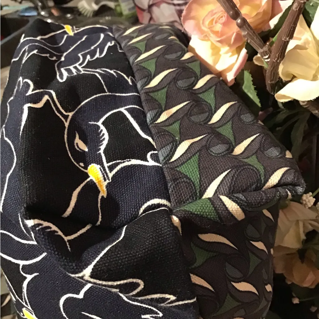 TORY BURCH SWAN PRINT CANVAS TOTE BAG CURLY RIBBON SWAN NWT - Image 9