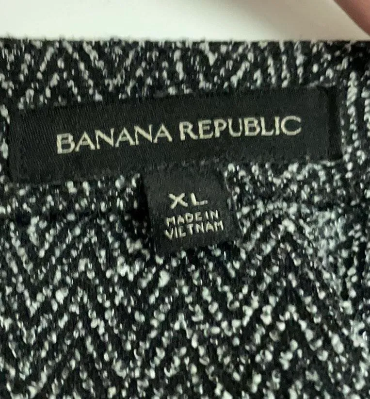 Herringbone Sequin-pocket Top - Image 10