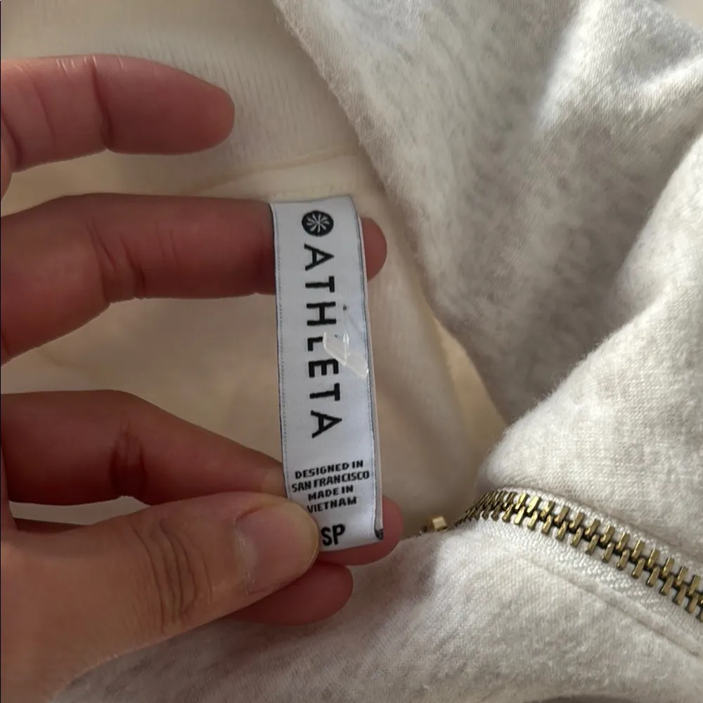 Athleta Gray Cowl Neck Sweater Cozy Casual Sweatshirt with Zip Small - Image 7