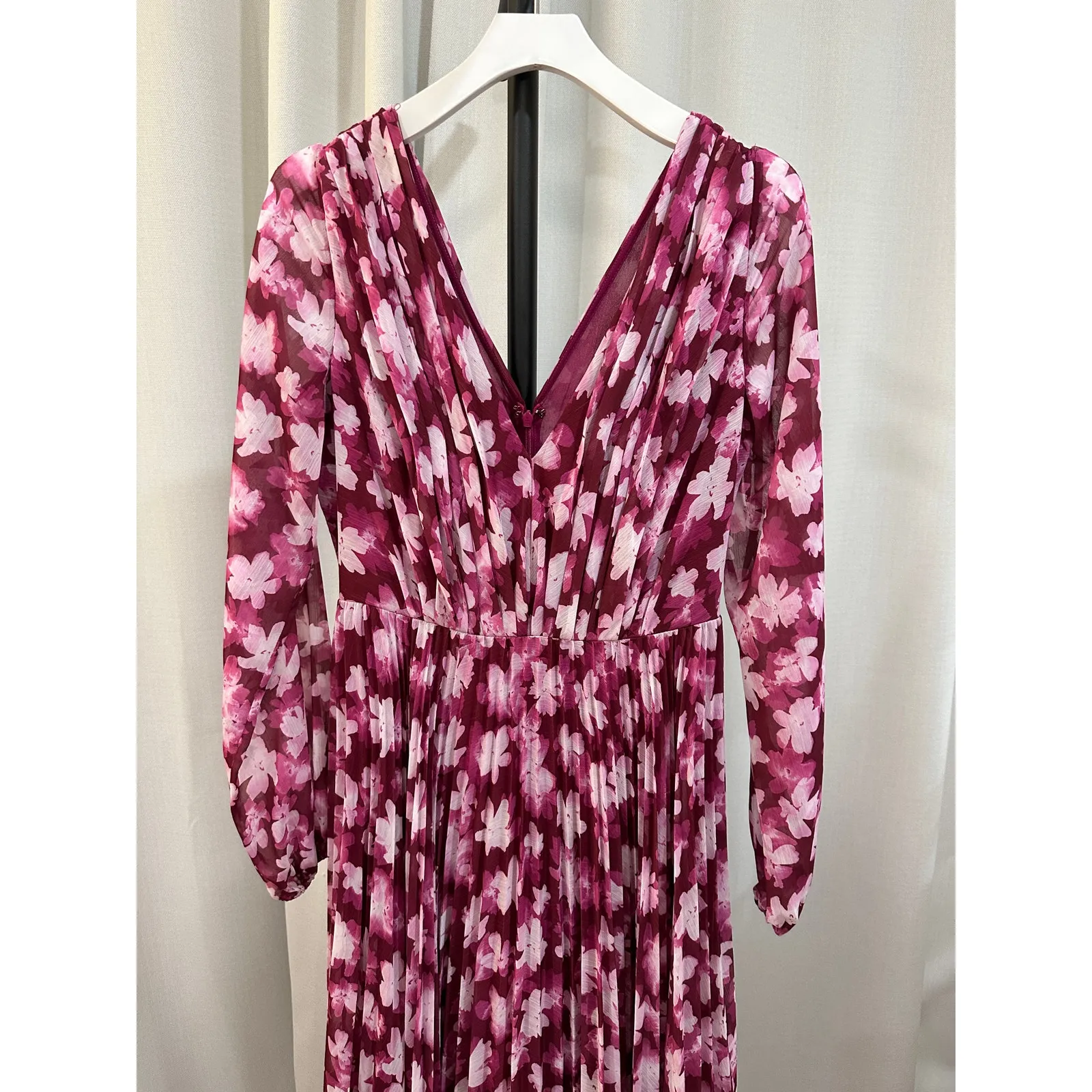 ML Monique Lhuillier Melanie Long-Sleeve V-Neck A-Line Maxi Dress Size 4 NWT - Image 3
