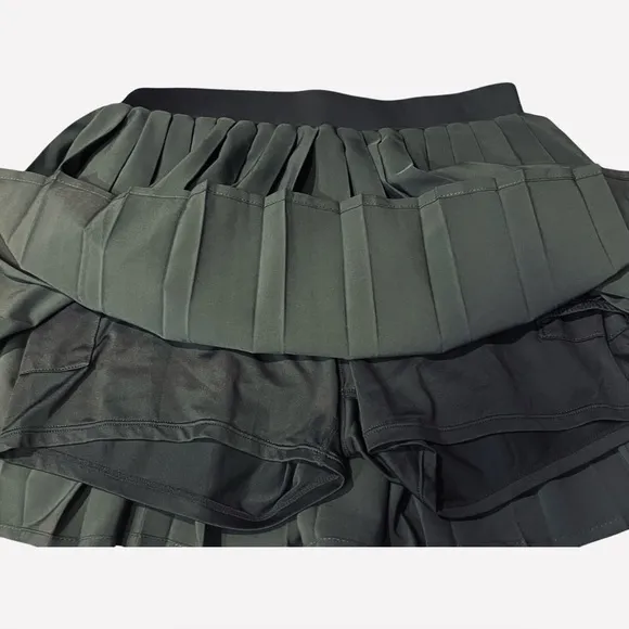 Baleaf Pleated Mini Gray Tennis Skirt / Skort‎ Size Medium - Image 3