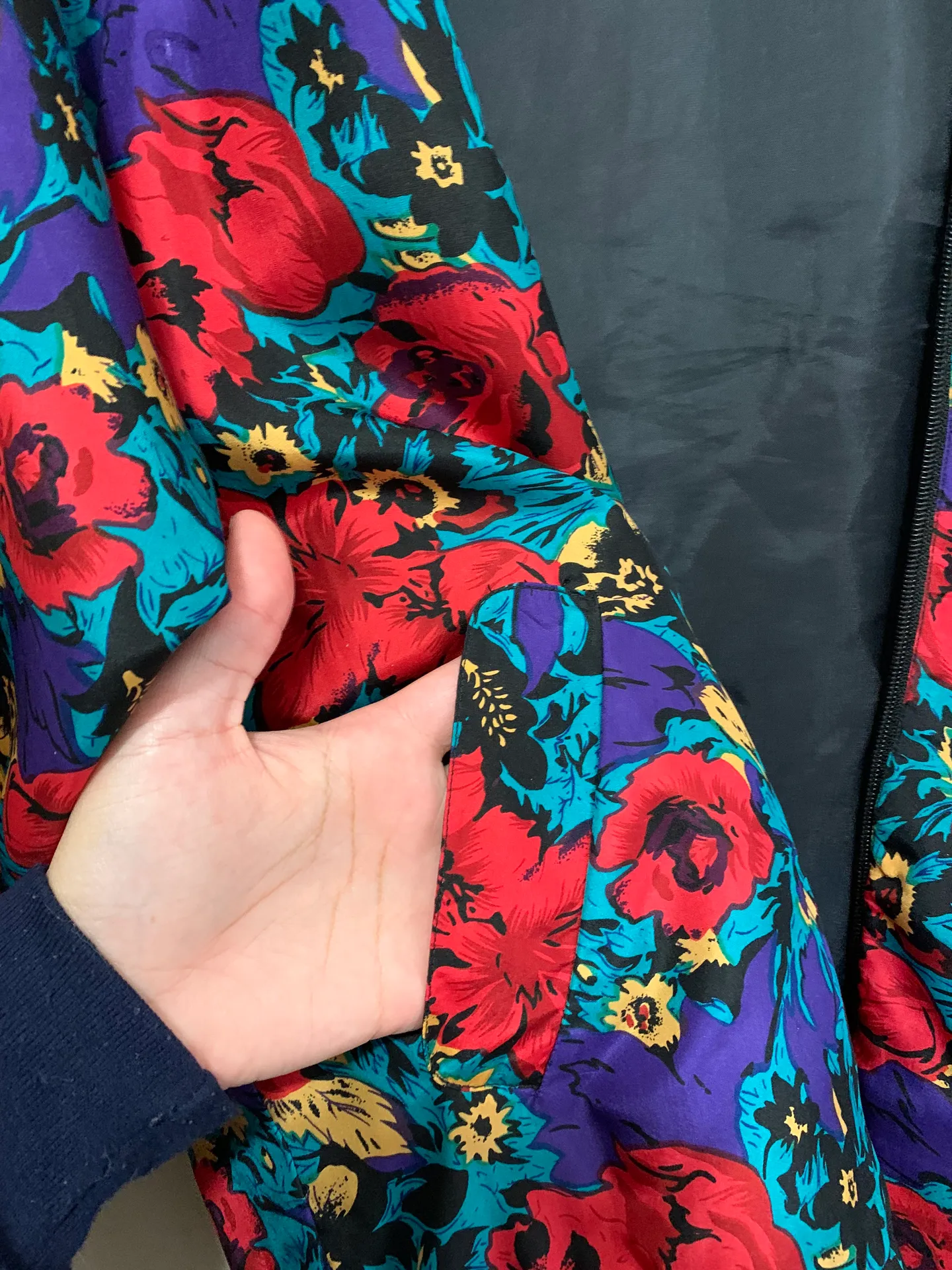 Oleg Cassini Vintage Floral Silk Jacket - Image 3