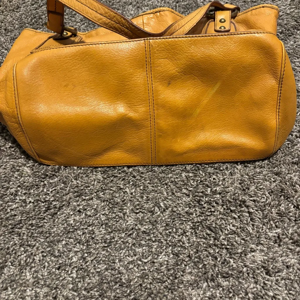 THE SAK Stylish CAMEL Leather Tote Bag - Image 3