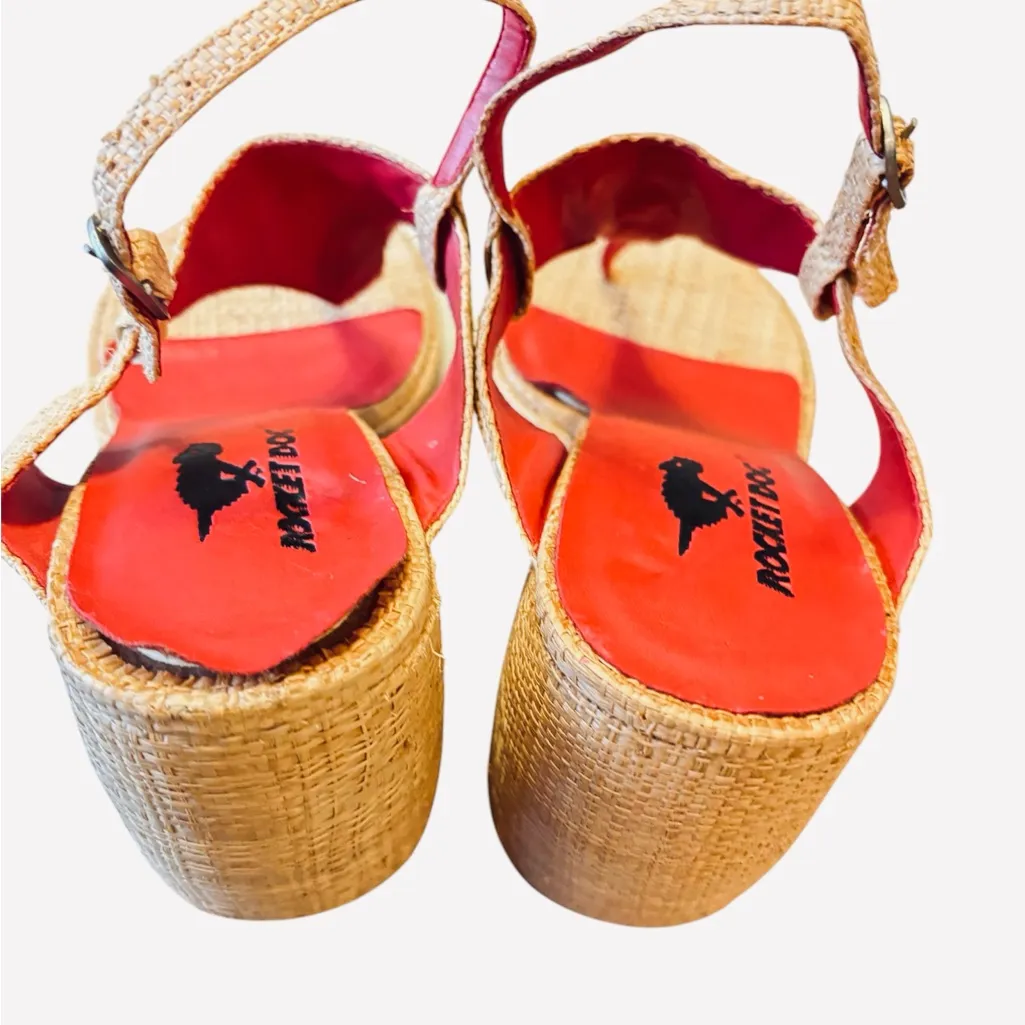 Rocket Dog brand wedges sandals with raffia uppers and floral embellishments. Tan Size 9 - Image 5
