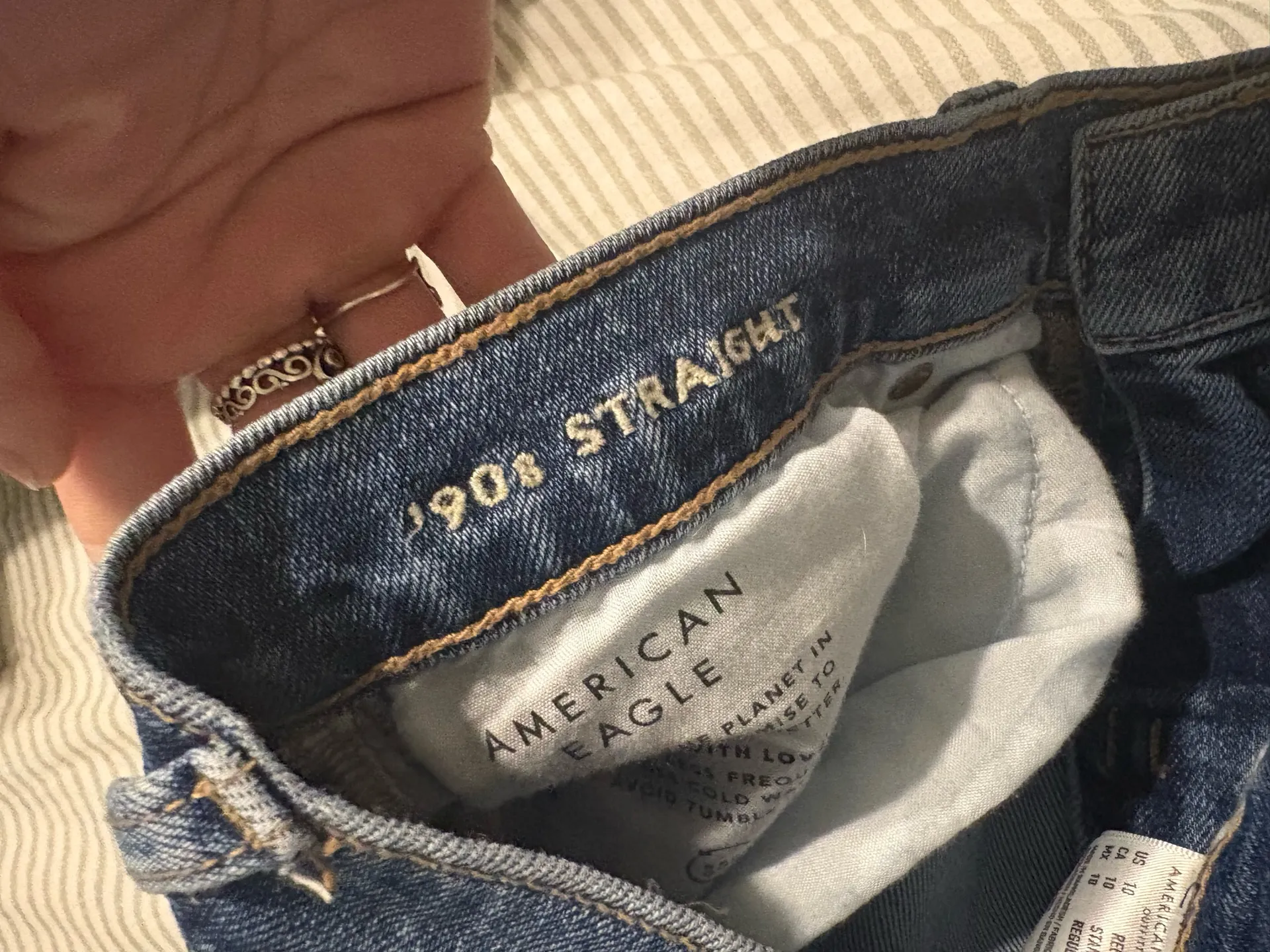 American Eagle 90s Straight Jeans - Image 3