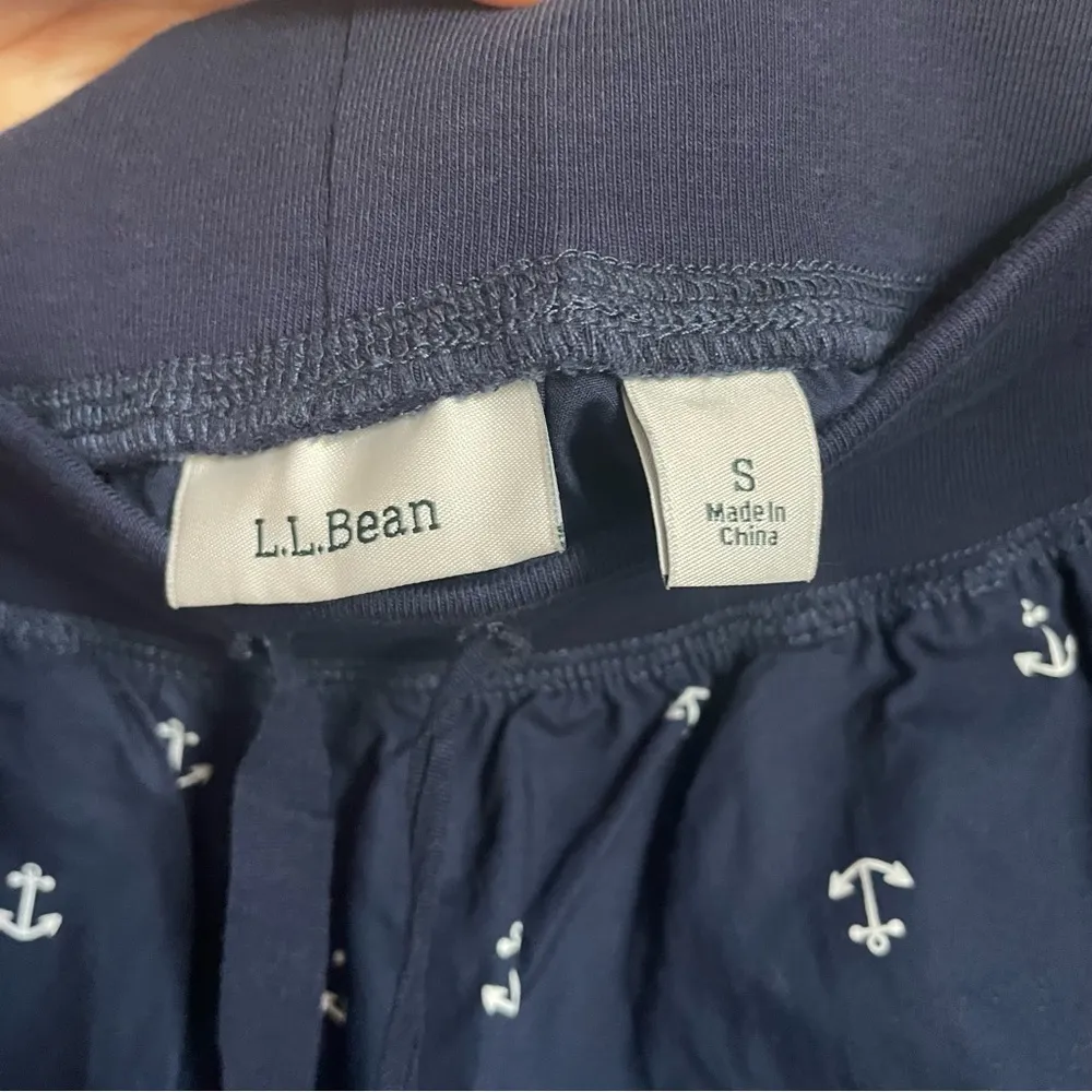 L.L. Bean Blue Shorts with Nautical Anchor Design - Image 3