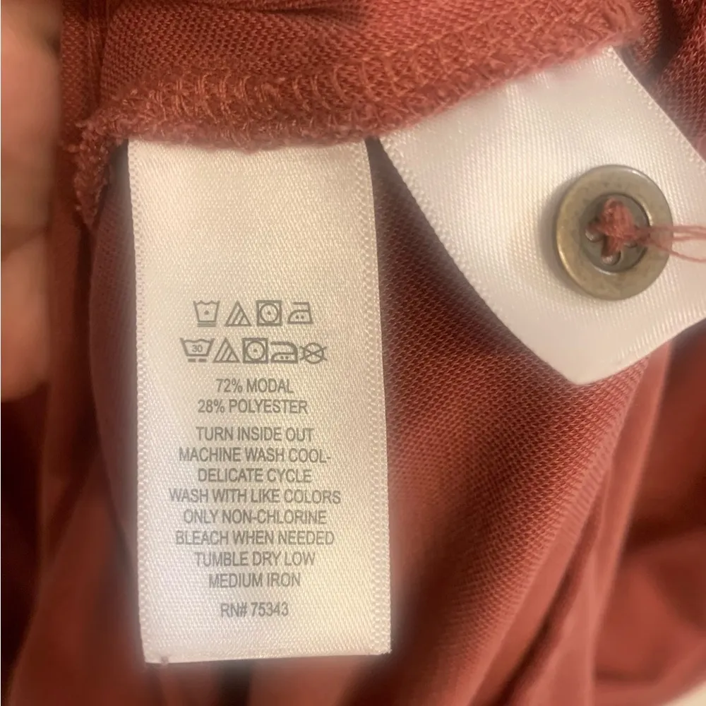 Women’s Tahari Sleeveless Front Up Button Up XL Burnt Orange Dress.         1854 - Image 5