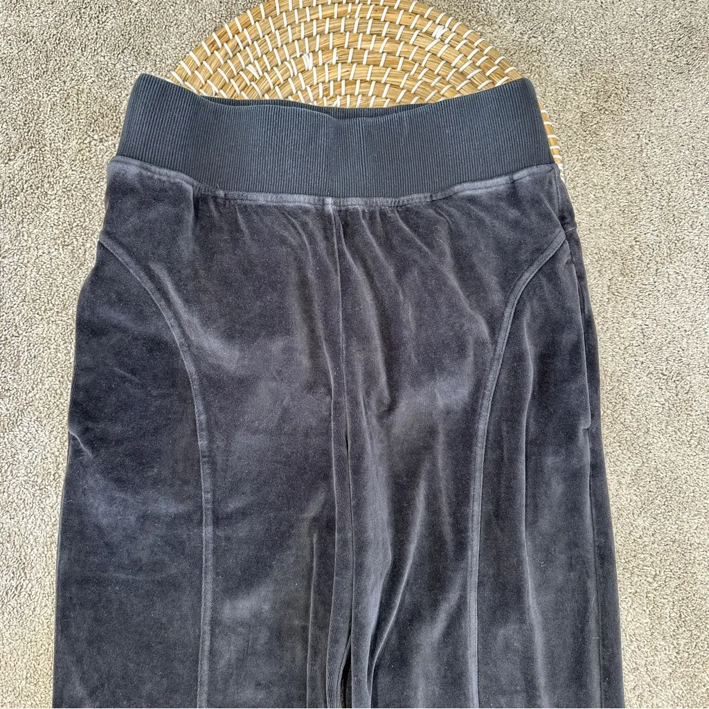 Sweaty Betty Women’s Retake Velour Jogger Pants Pull On Loungewear in Black 6 - Image 4