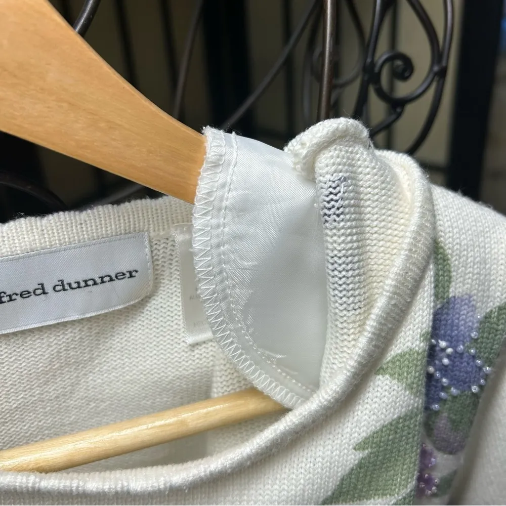 Vintage Alfred Dunner Sweater-Size Large- Floral, Butterfly Print W/Seed Beads - Image 5