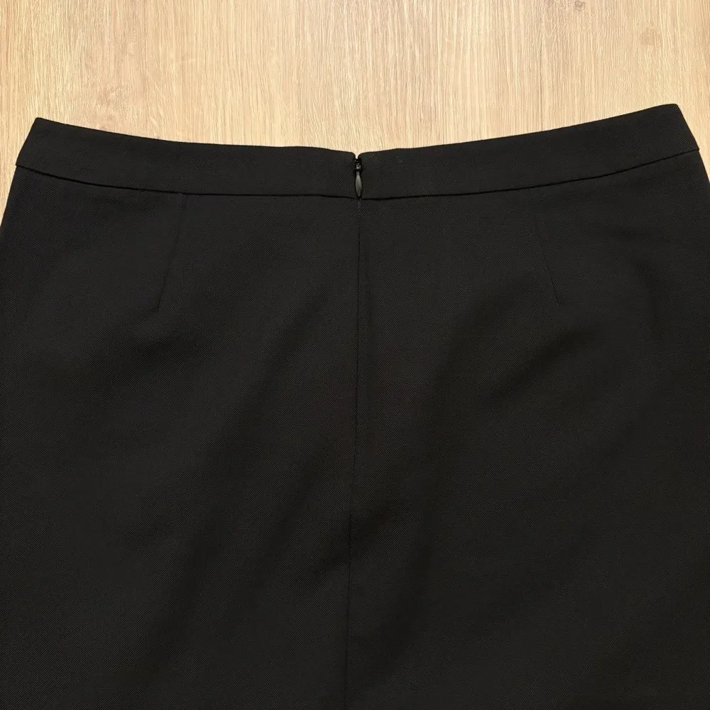 Garnet Hill Black Wool Pencil Skirt Womens 30” Waist Size 6 Career Wear - Image 3