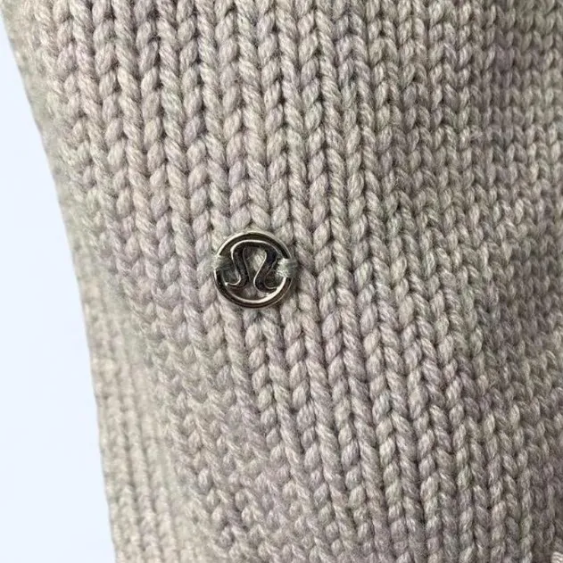 LULULEMON “YIN TO YOU” SWEATER - Image 4