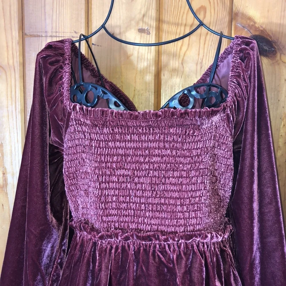 Free people Movement Women's Daphne Velvet Sleeve Mini Dress roan rouge …​ - Image 7