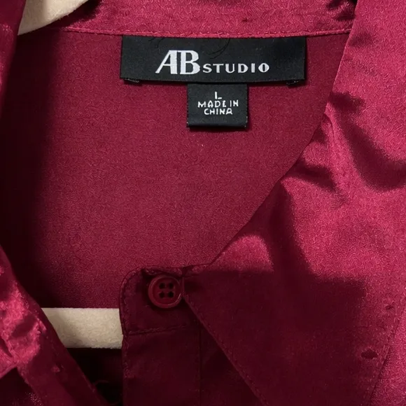 AB Studio Burgundy Satin Blouse Size Large - Image 4