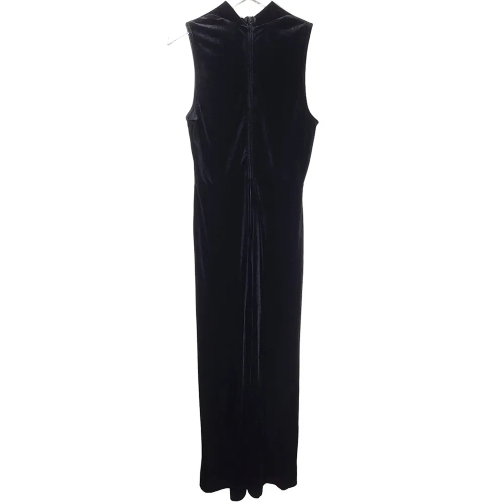 Gianni Bini V-Neckline Sleeveless Crushed Velvet Jumpsuit in Black - Image 7