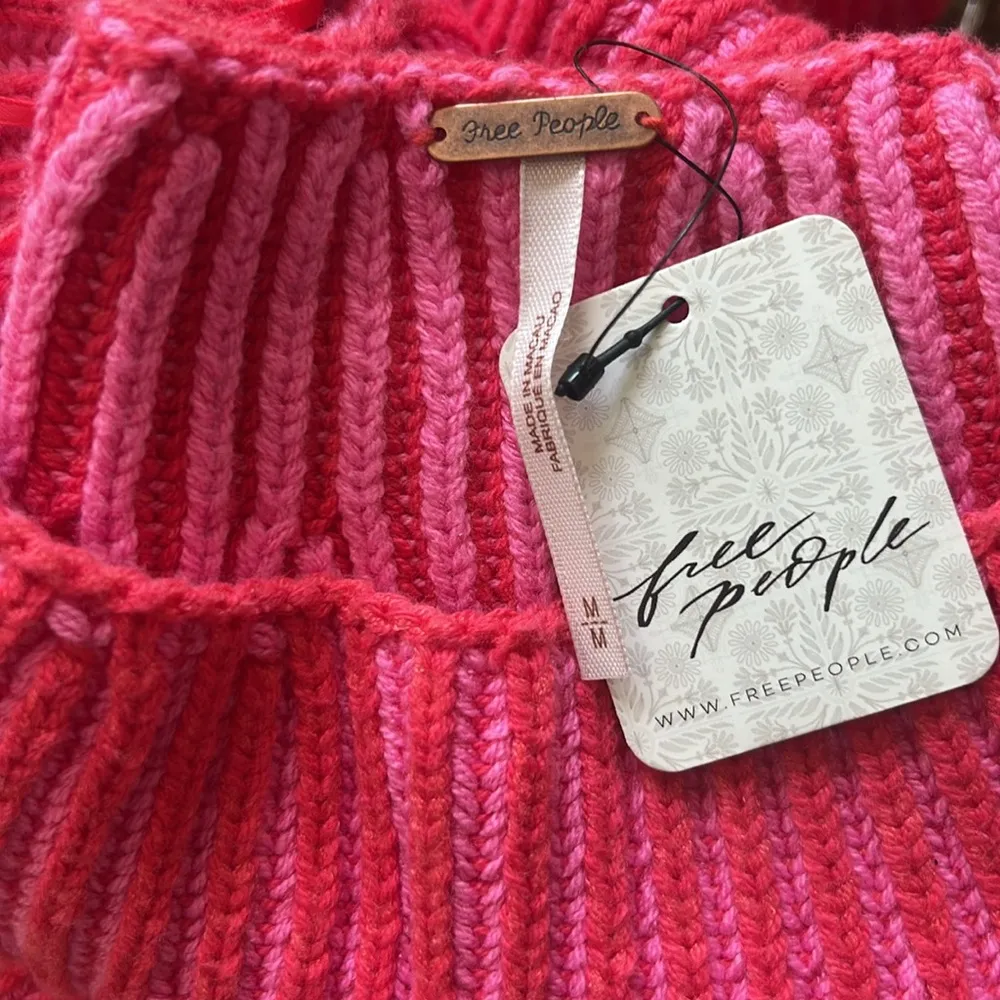 Free People Charlotte Blossom Glow Pink Rose Boho Oversized Sweater Sz Med NWT - Image 11