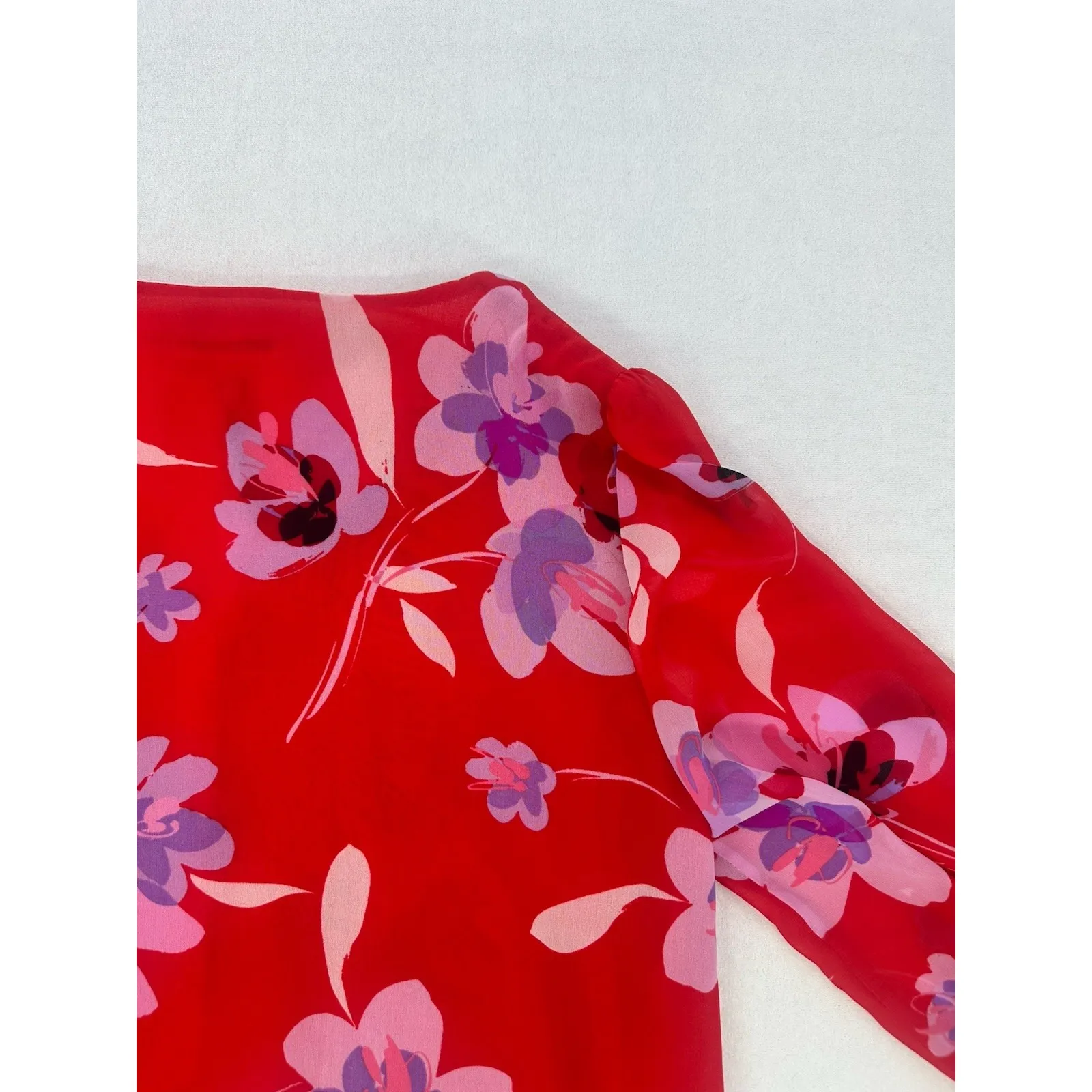 NWT Calvin Klein Button Down Red Floral Blouse - Size Medium - Image 11