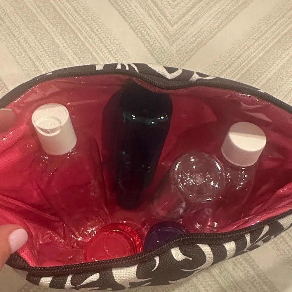 Ame & Lulu Brown & White with Pink Trim Travel Case + Empty Refillable Bottles - Image 4