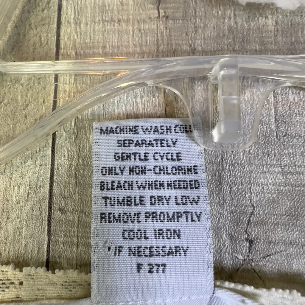 Avenue Size 26/28 Scoop Neck Cream Color Ribbed Top w/Lace Hem & Short S… - Image 6