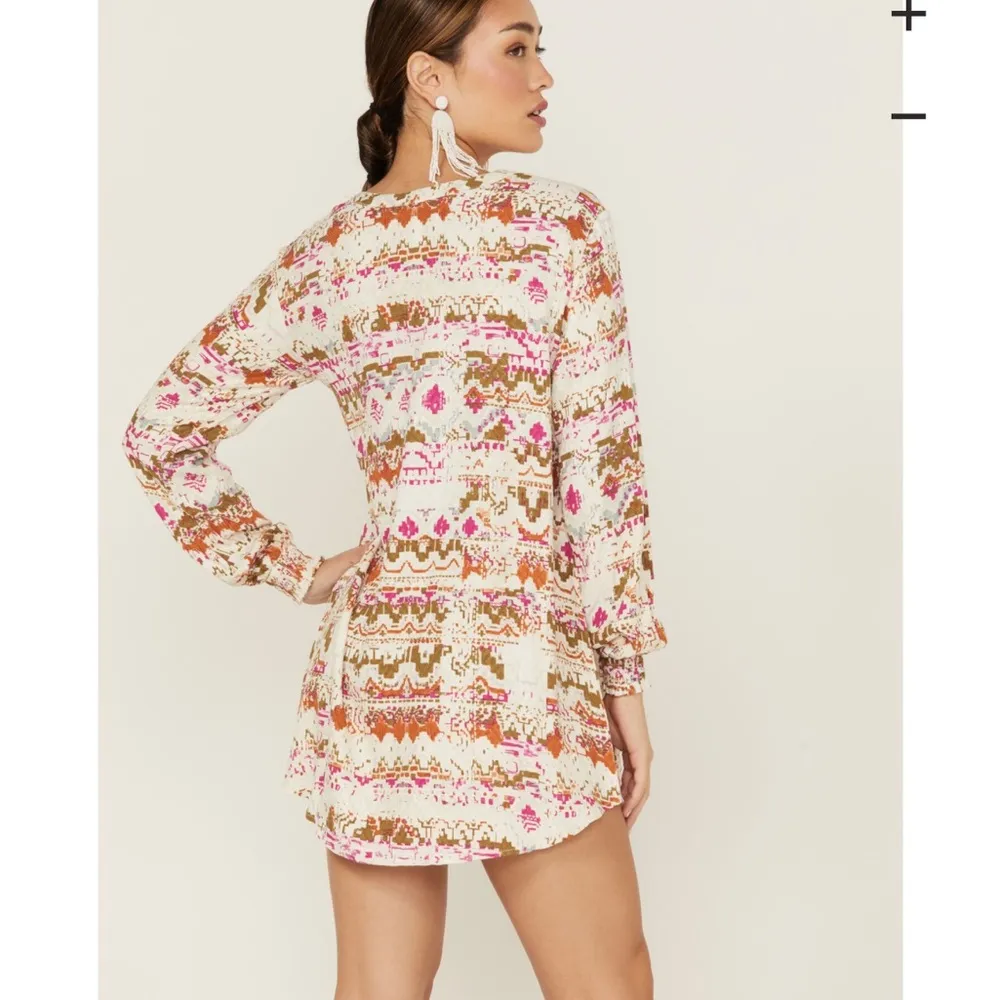 Women’s Southwestern Long Sleeve Dress - Image 4