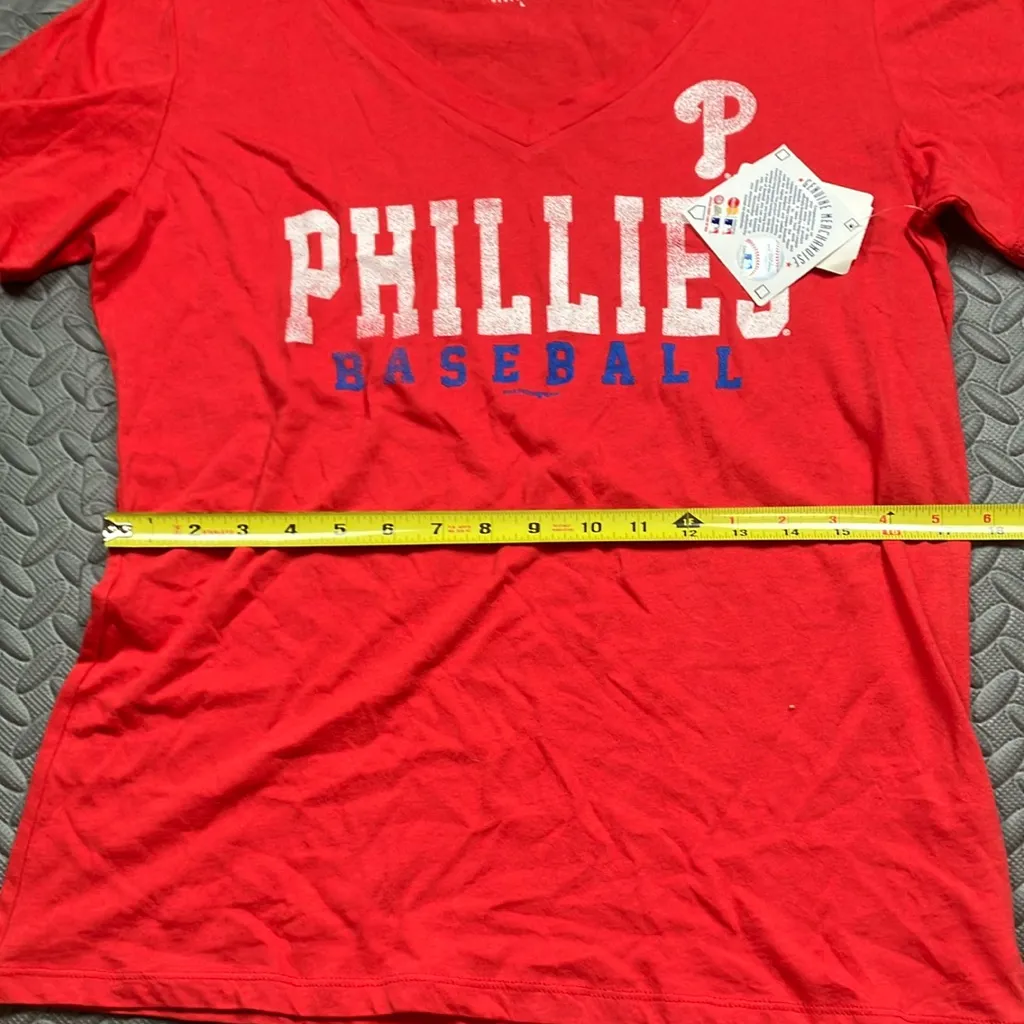 New Era Genuine Merchandise Womens Red Phillies Baseball Tee Size‎ L NWT Size L - Image 6