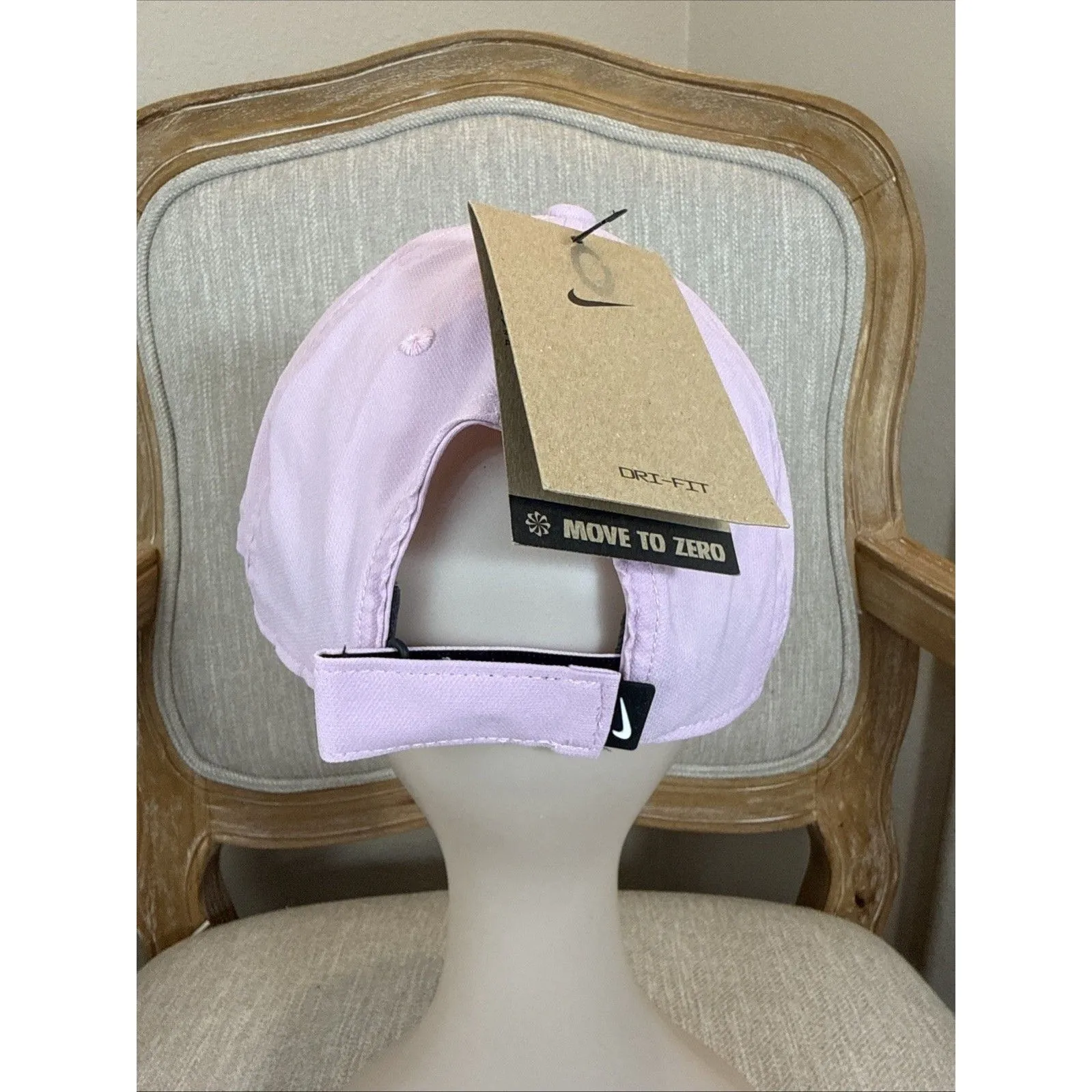 Nike Dri Fit Club Cap Swoosh Adult Golf Hat Lilac  L/XL Adjustable Casual Preppy - Image 3