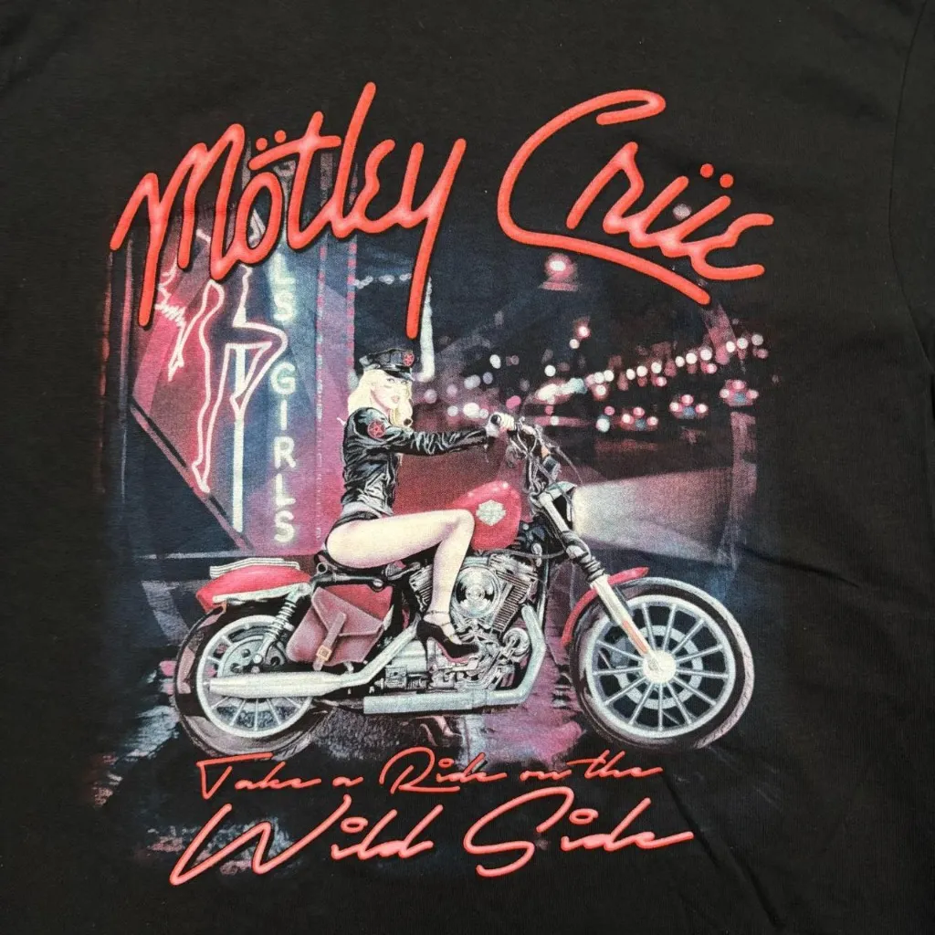 Motley Crue Take a Ride on The Wild Side Heavy Metal Band T-Shirt Size Medium  - Image 2