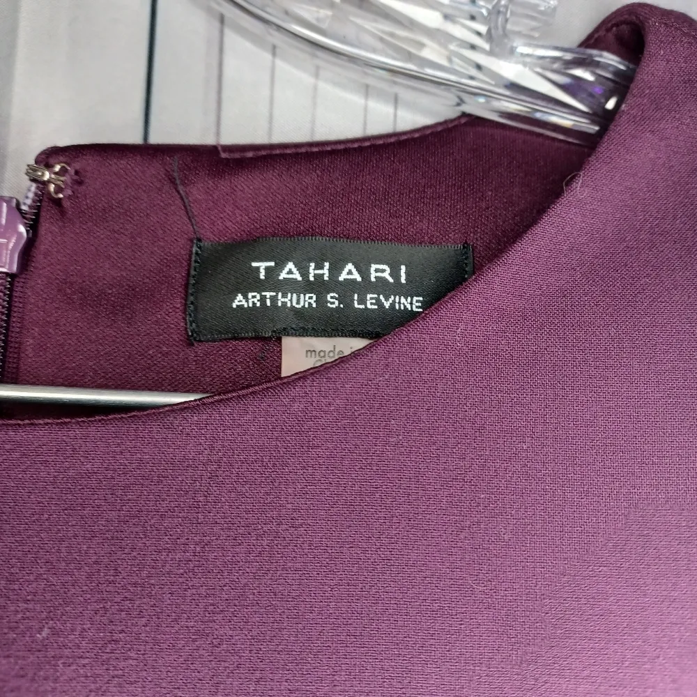 Tahari Arthur Levine 3/4 sleeve Womens 8 Dress Purple Pleated - Image 7